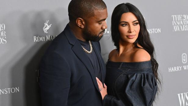 Insider: West soll Kardashian nach Geburt mit bekannter Sängerin betrogen haben