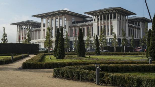 Erdogans Palast ist unter anderem wegen seiner hohen Kosten umstritten.