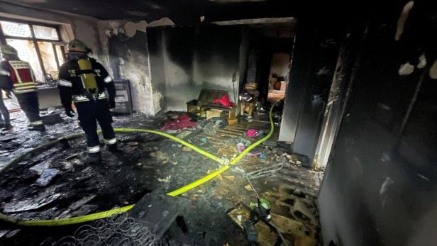 Wohnhausbrand in Niederösterreich: Mehrere Verletzte