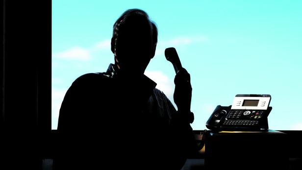 Betrüger prellen Senioren Betrüger prellen Senioren