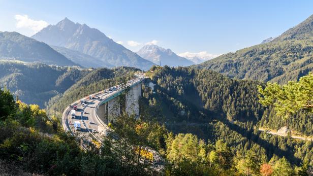Tirol: 30-Jähriger wagte illegalen Sprung von Europabrücke
