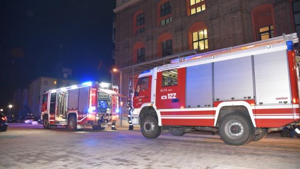 Löscheinsatz in der Alten Spinnerei in Pottendorf