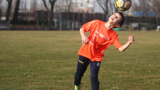 Ein neunjähriger Fußballer stürmt bis zum Höchstgericht