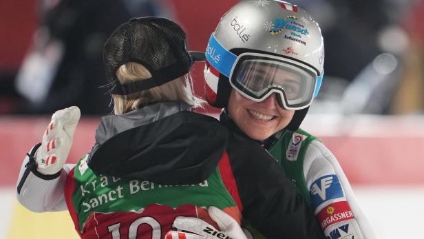 Königinnen der Lüfte: WM-Gold für die ÖSV-Skispringerinnen