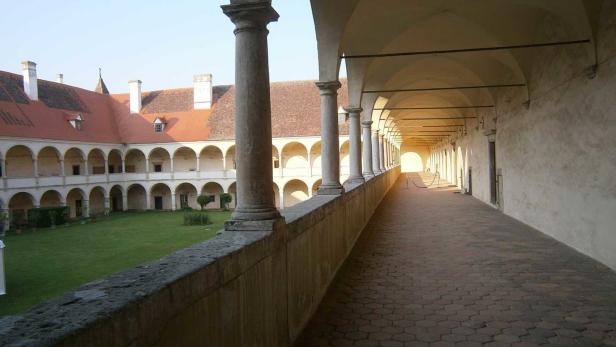 Renaissanceschloss wird kunstvoll wachgeküsst