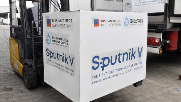 Sputnik V vaccines arrive in Hungary
