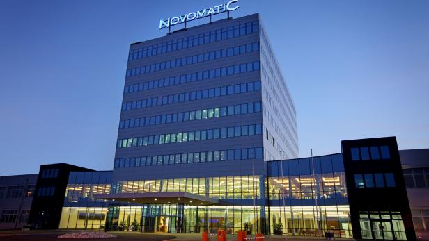 Mitarbeiter-Daten: Neos wollen Novomatic-Antrag zurückziehen