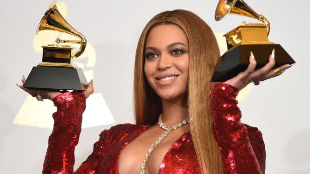FILES-US-ENTERTAINMENT-MUSIC-GRAMMYS-HIGHLIGHTS
