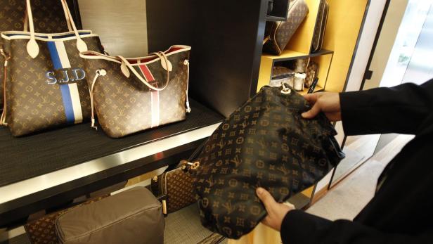 Diese Louis Vuitton Tasche sieht echt aus - ist es aber nicht