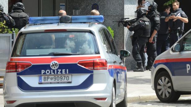 Polizeieinsatz in der Landstraßer Hauptstraße