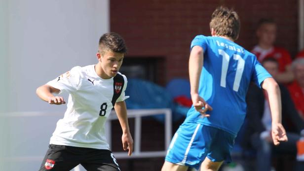 05.05.2013 Slowakei, Dubnica nad Vahom, U17 WM Qualifikation U17 Slowakei - U17 Oesterreich Sascha Horvath, Filip Lesniak Copyright DIENER / Georg Diener Marktgasse 3-7/4/5/21 A-1090 Wien Telefax +43 1 955 32 35 Mobil +43 676 629 98 51 BA-CA Bank Nr. 12000 Account Nr. 00712 223 783 e-mail: agentur@diener.at Datenbank: www.diener.at