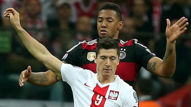 Revanchegelüste: Deutschland (hinten Jerome Boateng) verlor das Hinspiel in Polen (Robert Lewandowski) 0:2.