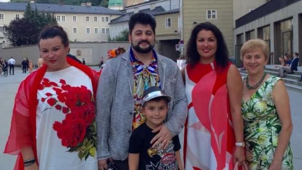 Netrebko mit ihrer Familie