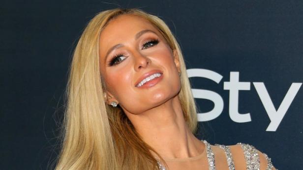 Paris Hilton trennt sich von ihrer langen Mähne