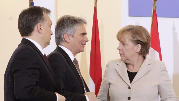 Ungarns Orban schickte Flüchtlinge an Grenze, Faymann und Merkel mussten handeln