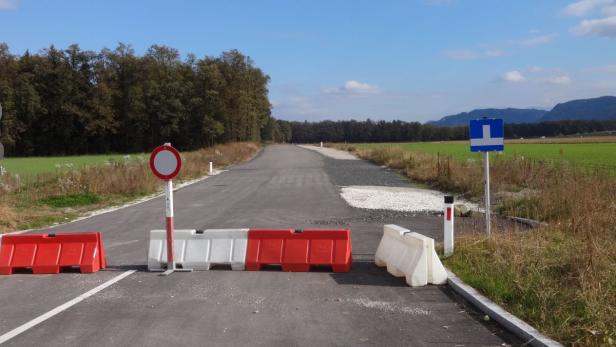 Fahrverbot gilt für die Ansiedelungsstraße in Klagenfurt .