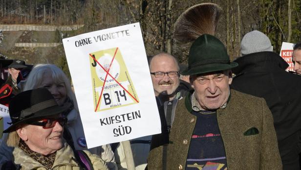 Demonstranten auf der Autobahn