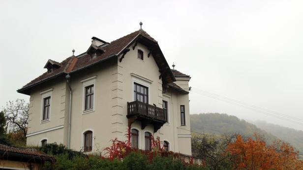 Die Villa, die über Weißenkirchen thront, fand trotz fehlender Zufahrt einen Käufer