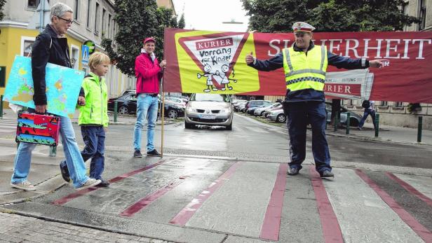 Die Wiener Polizei sichert 141 Kreuzungen bei der Schulwegsicherung.