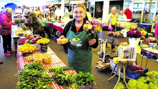 Elisabeth Lassnig verkauft seit 50 Jahren ihre Ware am Benediktinermarkt