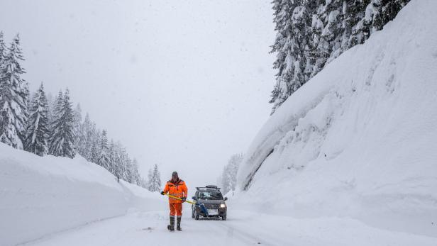 Enorme Schneemengen und Glatteis halten Retter in Südösterreich seit 31. Jänner in Atem. Ein Rückblick auf eine extreme Woche.