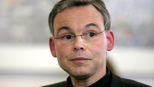 Porträt des deutschen Politikers Christian Lindner mit Brille.