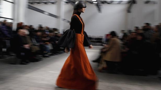 A model displays a creation from Mila Schon Autumn