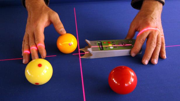Vernetztes Billard-Spielen auf Distanz