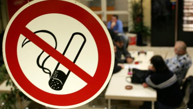 "Umwege" durch Raucherzonen nicht erlaubt