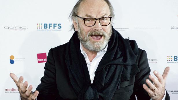 Klaus Maria Brandauer vor der Verleihung im Berliner Theater des Westens am Montag.