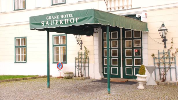 Sauerhof: Wie ausgestorben, aber noch nicht geschlossen
