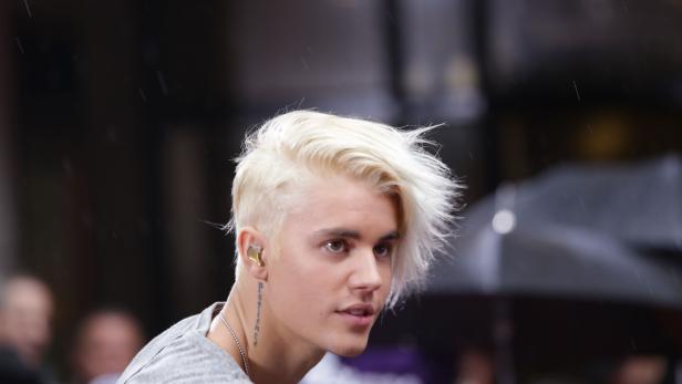 Steht ihm: Bieber mag's jetzt Wasserstoffblond