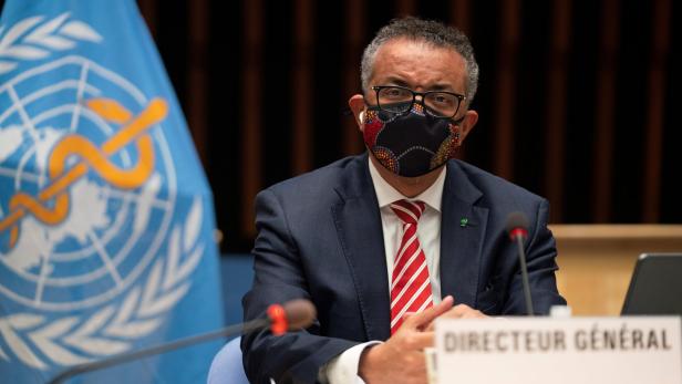 FILE PHOTO: World Health Organisation (WHO) Executive Board session on the COVID-19 response in Geneva
