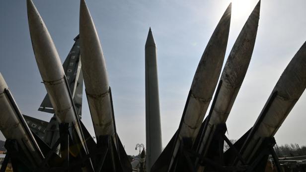 Nordkorea feuerte zwei Kurzstreckenraketen ab