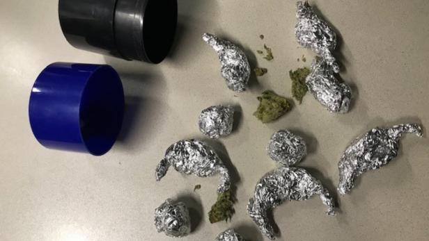 Der 27-Jährige hatte Cannabis im Rucksack