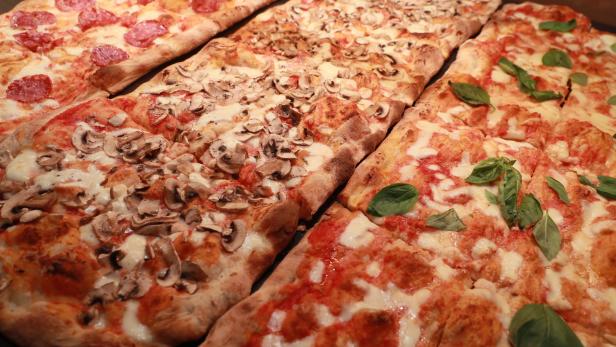 Welche Pizza Österreicher am liebsten essen und weitere Pizza-Fakten