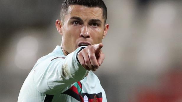 Seht her: Ronaldo gab einen Fingerzeig