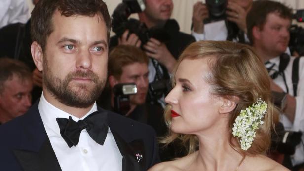 Joshua Jackson und Diane Kruger auf einer Veranstaltung.