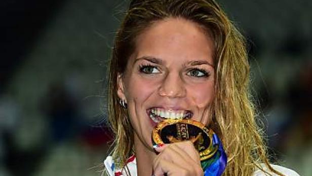 Schwimm-Weltmeisterin Jefimowa darf starten