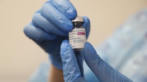 Experte zu Astra Zeneca: "Guter Impfstoff" und mögliche Risikopopulation