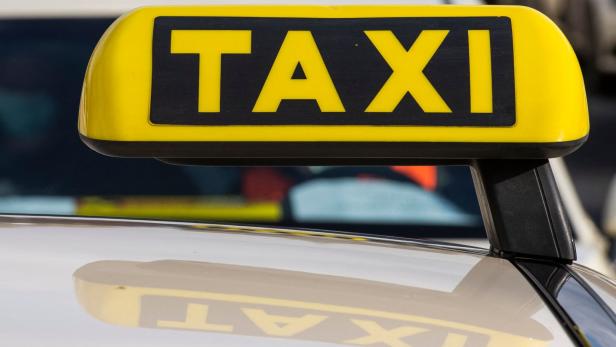 Steuerbetrug: 200 Taxis "steuerschonend" betrieben