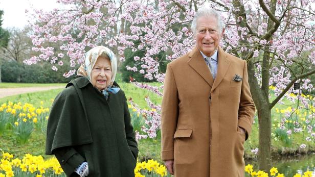 Queen Elizabeth und Prinz Charles dürfen einander wiedersehen