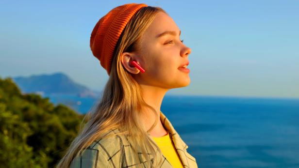Musikgenuss bis zu 10 Stunden: Mit den Huawei FreeBuds 4i der Hektik entfliehen dank Active Noise Cancellation