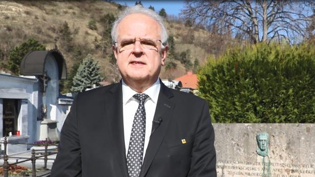 Kremser Bürgermeister mit Gedenk-Rede zu "Massaker von Stein"