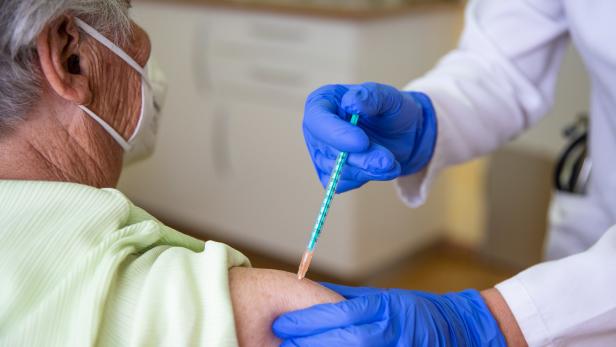 Wieso gilt der Impfschutz schon ab Tag 22 nach der Erstimpfung?