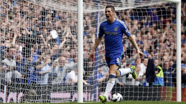 Fernando Torres jubelt für Chelsea nach einem Tor.