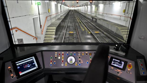 Das Cockpit des X-Wagen, der neuen Wiener U-Bahn-Generation