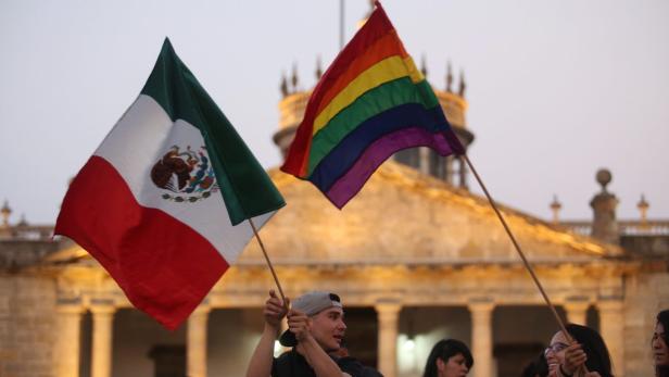 Präsident von Mexiko will gleich-geschlechtliche Ehe erlauben
