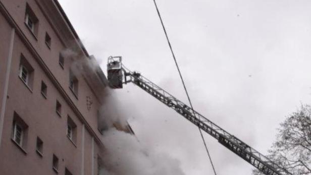 Feuerwehreinsatz: Zimmerbrand in Wien Alsergrund