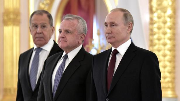Außenminisrter Lawrow, Botschafter Sullivan und Präsident Putin